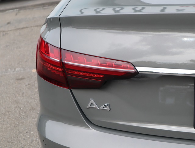 2023 Audi A4 45 S line Premium
