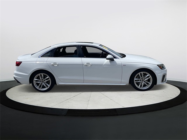 2022 Audi A4 45 S line Premium Plus