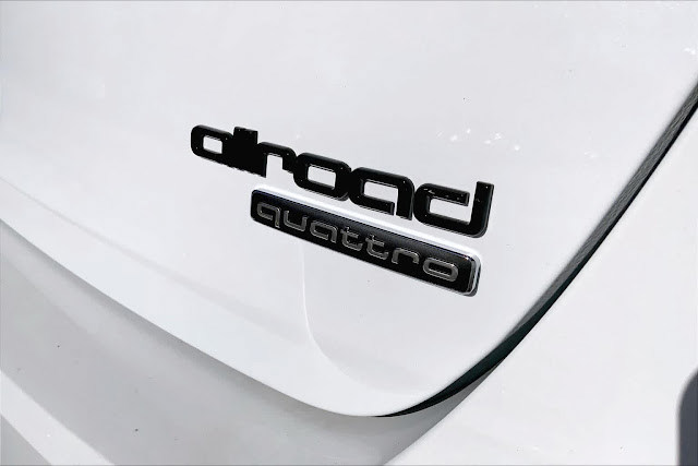 2024 Audi A4 allroad Premium Plus
