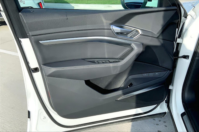 2022 Audi e-tron Sportback S line Premium Plus