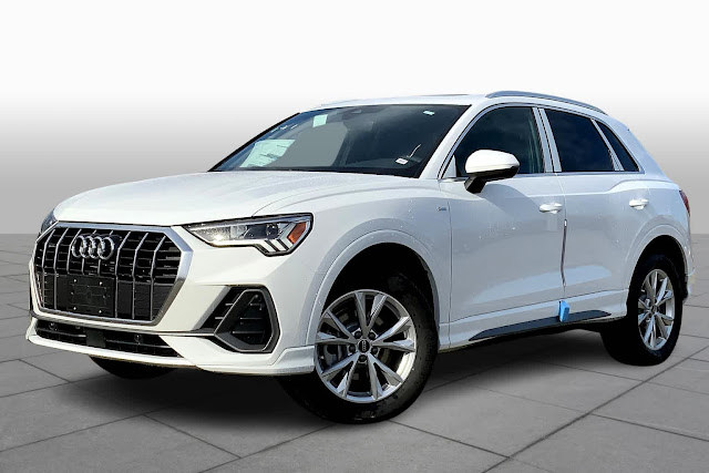 2024 Audi Q3 S line Premium