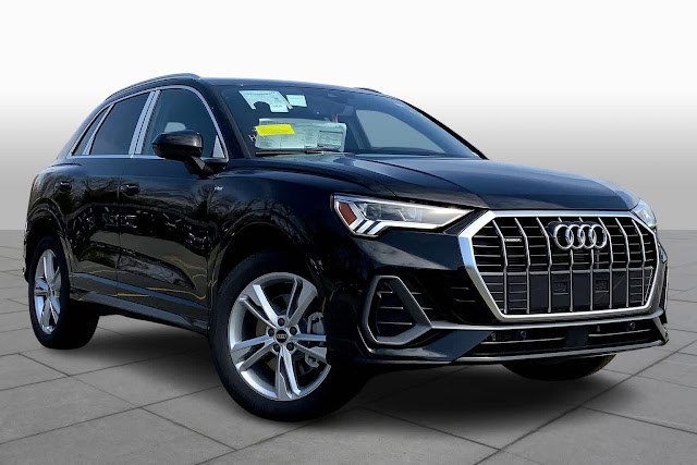 2024 Audi Q3 S line Premium