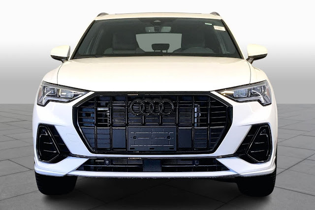 2024 Audi Q3 S line Premium