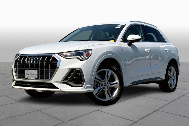 2021 Audi Q3 S line Premium Plus