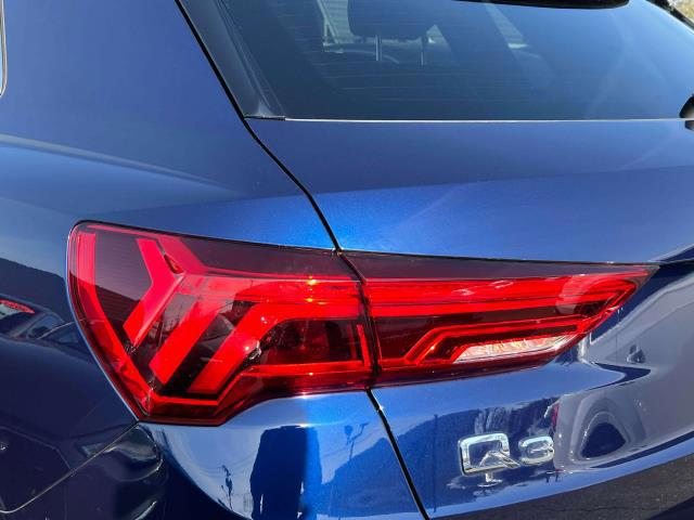 2022 Audi Q3 Premium Plus 45 TFSI S line quattro Tipt