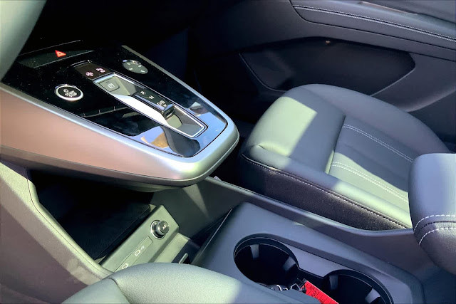 2024 Audi Q4 e-tron Sportback Prestige