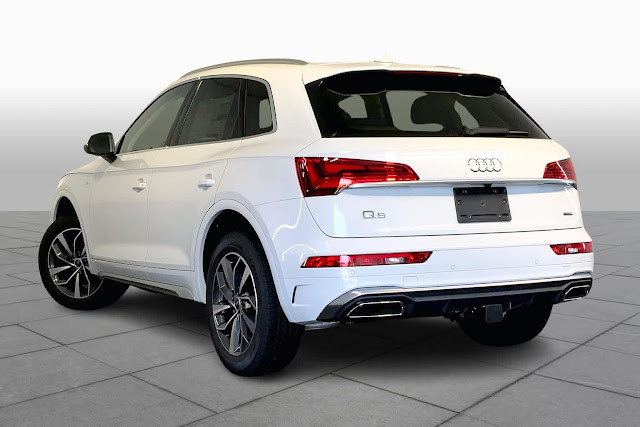 2024 Audi Q5 S line Premium Plus