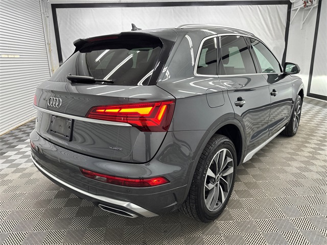 2022 Audi Q5 45 S line Premium Plus