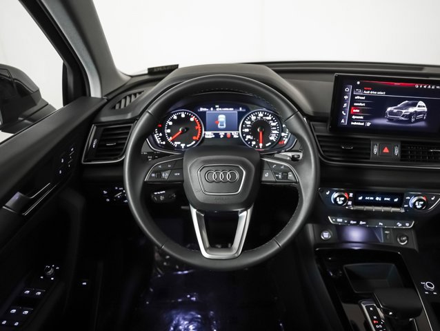 2023 Audi Q5 S line Premium