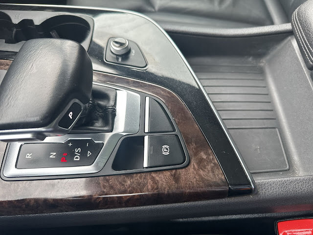 2018 Audi Q7 3.0T quattro Premium AWD 4dr SUV