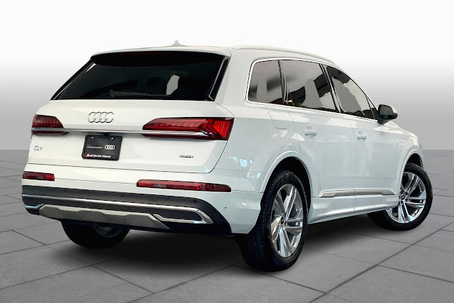 2022 Audi Q7 Premium