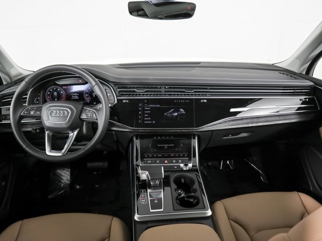 2025 Audi Q7 45 Premium Plus