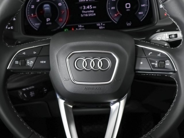 2025 Audi Q7 45 Premium Plus