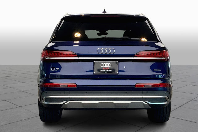 2021 Audi Q7 Premium Plus