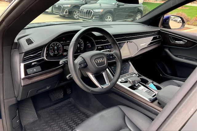 2021 Audi Q8 Premium Plus