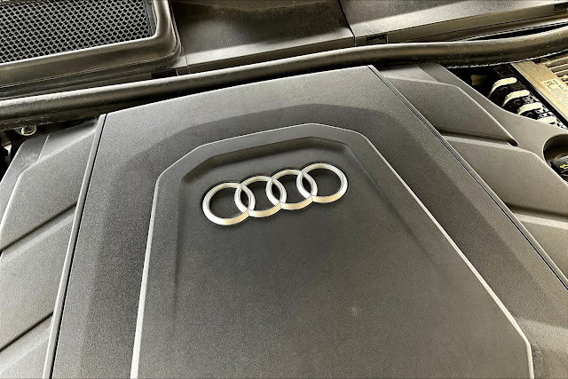 2019 Audi Q8 Prestige