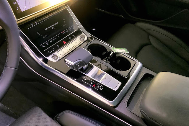 2023 Audi Q8 Prestige