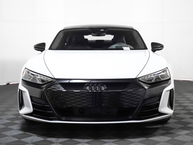 2022 Audi RS e-tron GT Base