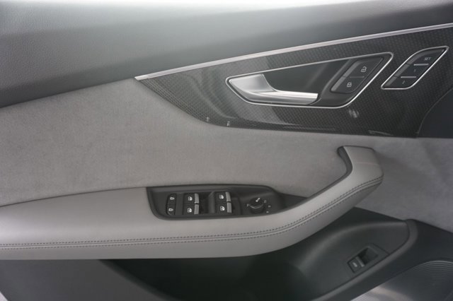 2023 Audi SQ8 Prestige