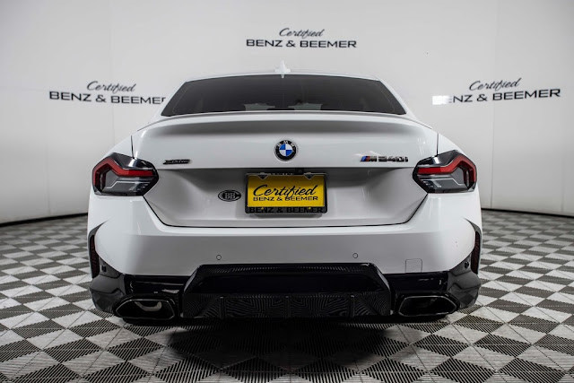 2022 BMW 2 Series M240i