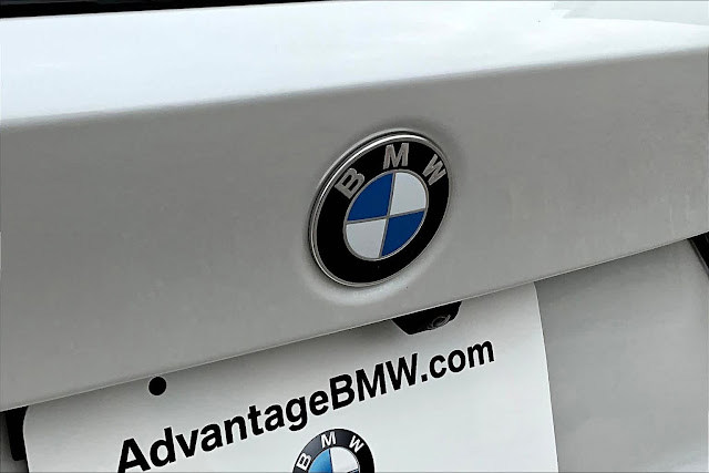 2024 BMW 3 Series 330i