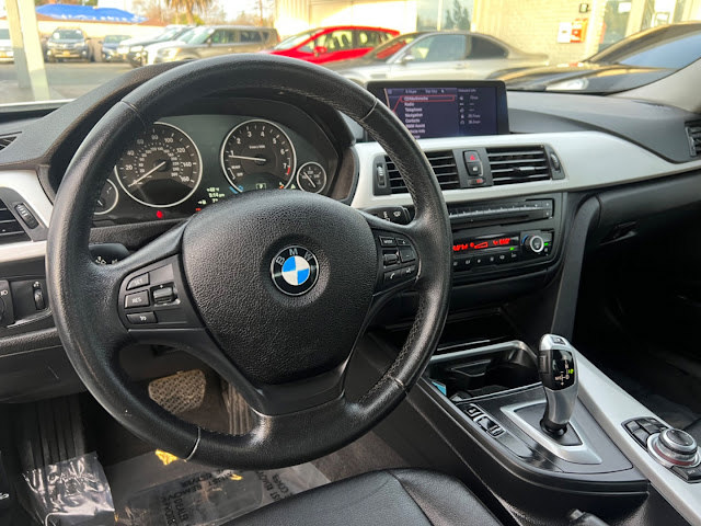 2012 BMW 3 Series 4dr Sdn 328i RWD