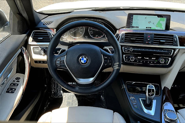 2017 BMW 3 Series 330i