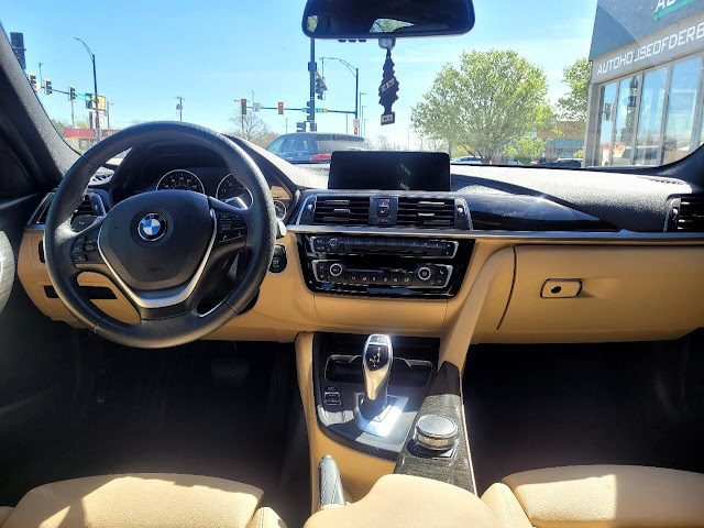 2018 BMW 3 Series 330i SULEV Sedan
