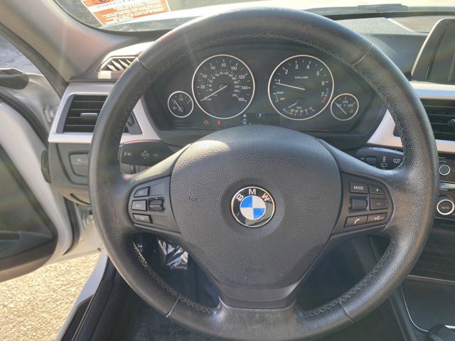 2016 BMW 3 Series 320i