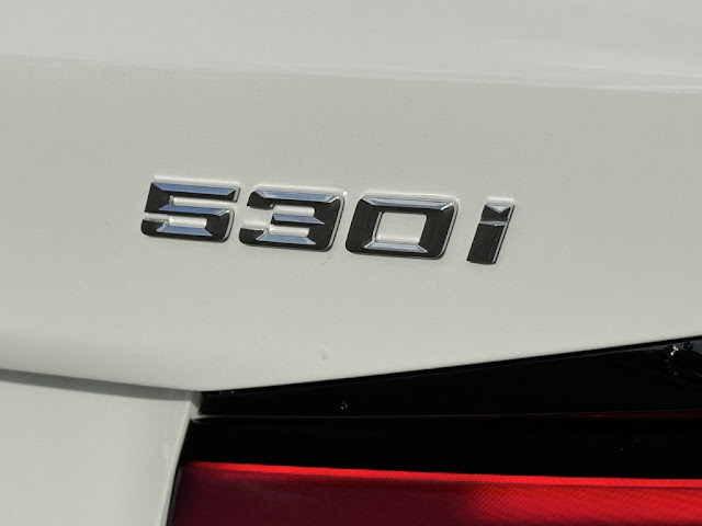 2023 BMW 5 series 530i