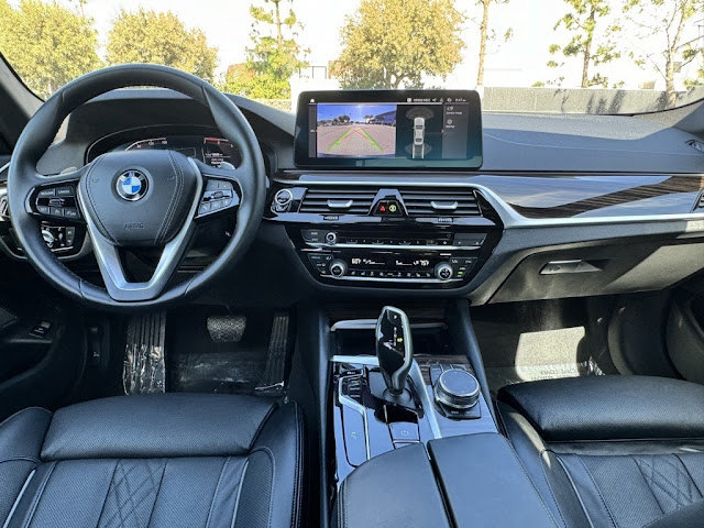 2023 BMW 5 series 530i