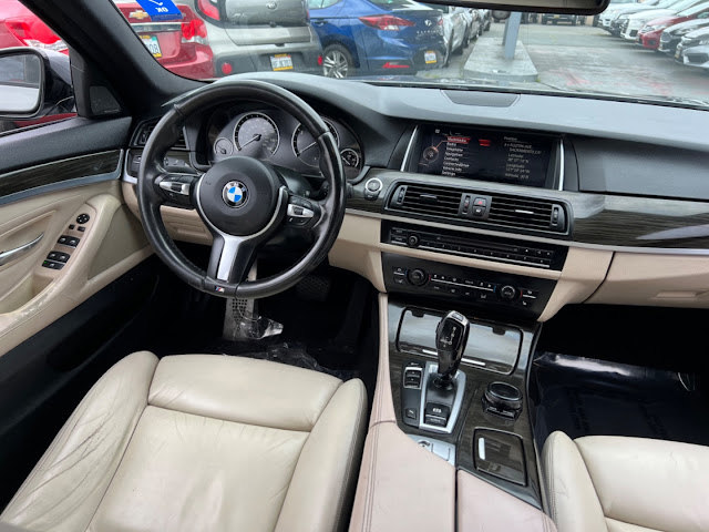 2015 BMW 5 Series 4dr Sdn 528i RWD