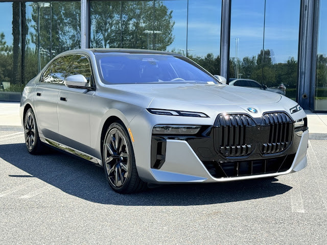 2023 BMW 7 Series 760i