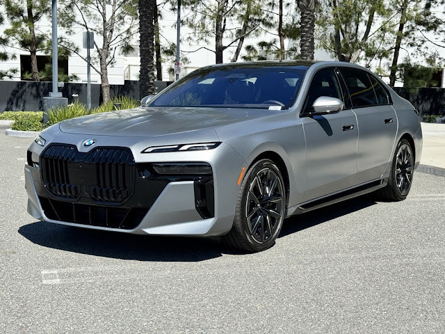 2023 BMW 7 Series 760i