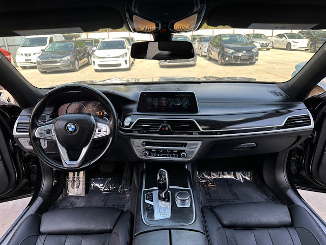 2016 BMW 7 Series 4dr Sdn 740i RWD
