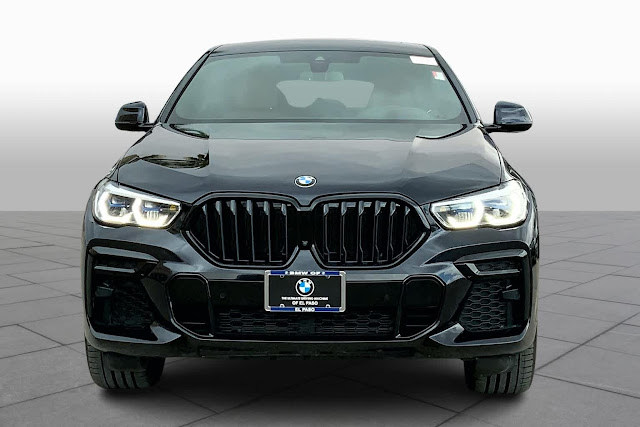 2022 BMW X6 M50i