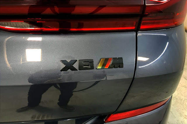 2020 BMW X6 M50i