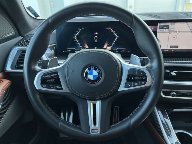 2023 BMW X7 M60i