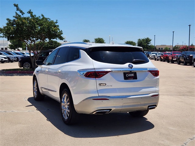 2022 Buick Enclave Essence