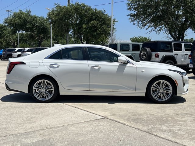 2022 Cadillac CT4 Premium Luxury