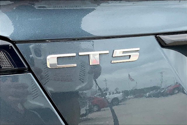 2022 Cadillac CT5-V Base