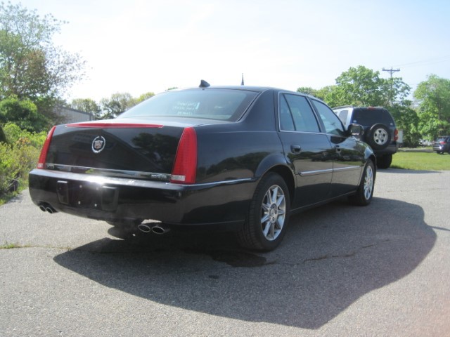 2010 Cadillac DTS Pro DTS/Livery Package
