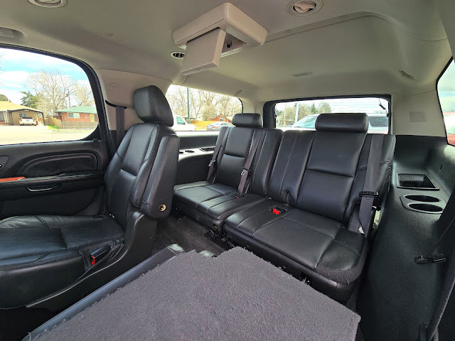 2014 Cadillac Escalade ESV AWD 4dr Premium