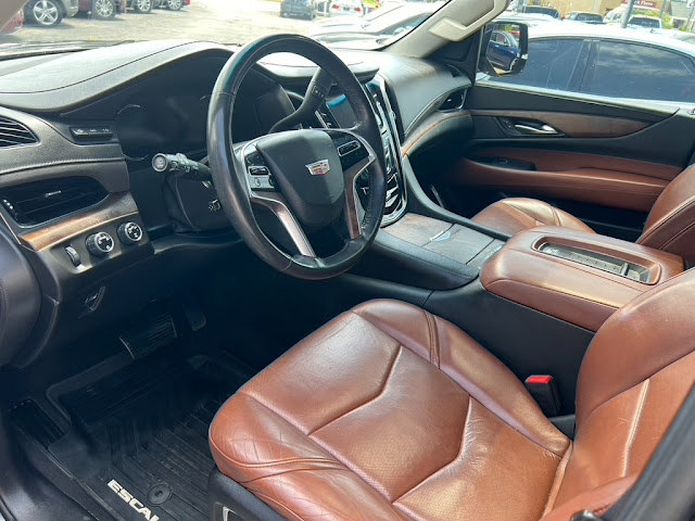 2017 Cadillac Escalade ESV 4WD 4dr Premium Luxury