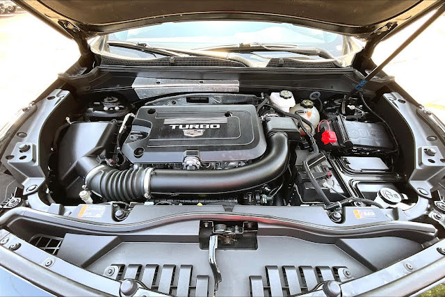 2023 Cadillac XT4 FWD Sport
