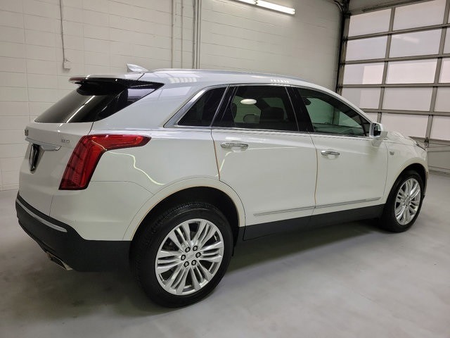 2017 Cadillac XT5 Premium Luxury