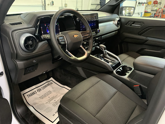 2023 Chevrolet Colorado 4WD LT Crew Cab