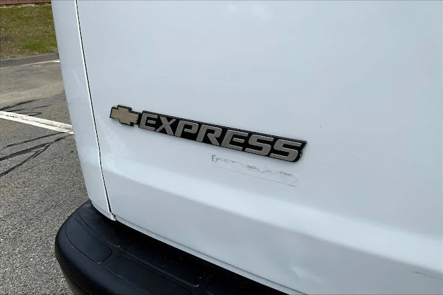 2015 Chevrolet Express Base