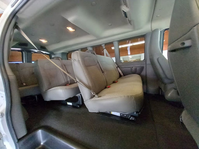 2021 Chevrolet Express Passenger LT