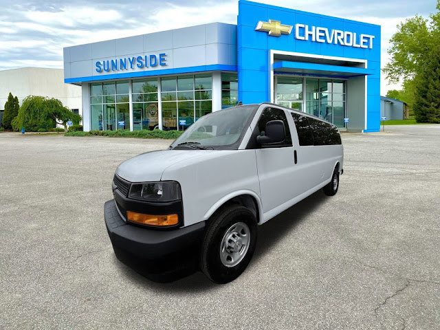 2022 Chevrolet Express Passenger LS